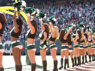 Click to see Jets' Cheerleader Gallery